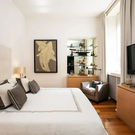 3br San Babila District - What'app - 0039-3512-039-610 - For Reservations! 아파트 *